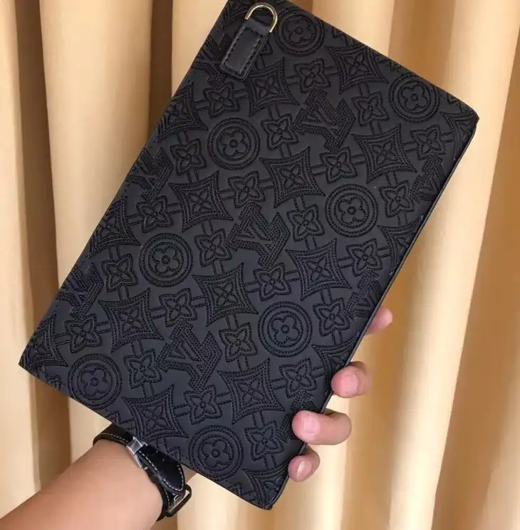 LV Clutch Bags 4206A-5536