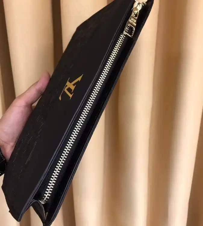 LV Clutch Bags 4206A-5536
