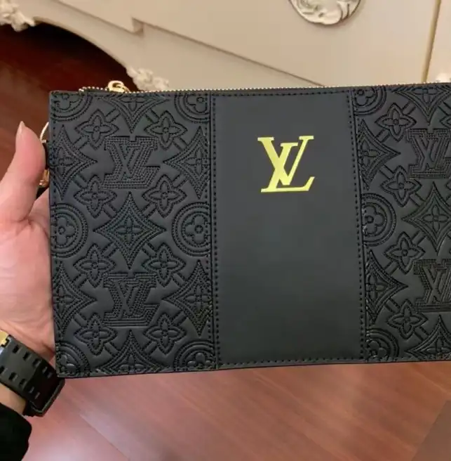 LV Clutch Bags 4206A-5539