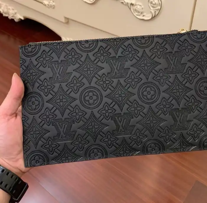 LV Clutch Bags 4206A-5539