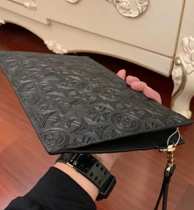 LV Clutch Bags 4206A-5539