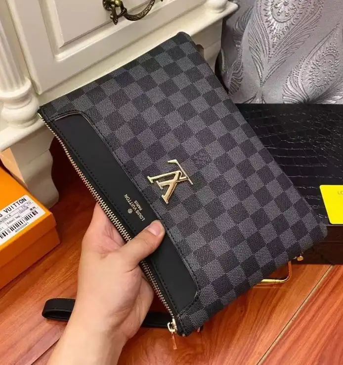 LV Clutch Bags 4206A-5540