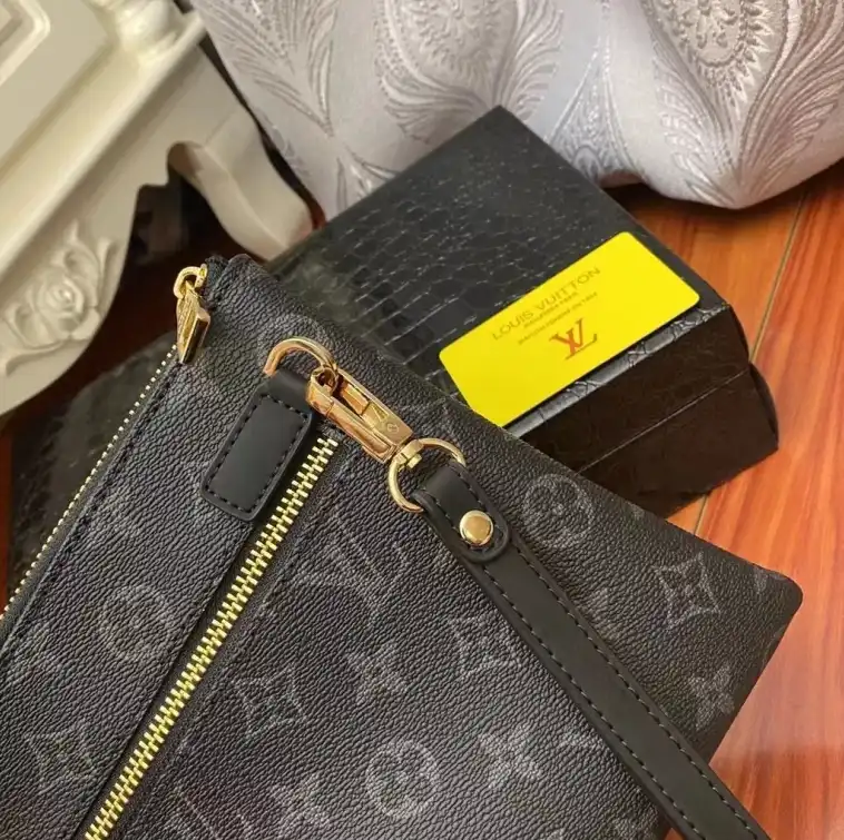 LV Clutch Bags 4206A-5541