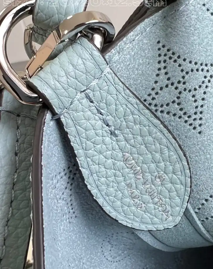 LV Shopping Bags 4206A-5944