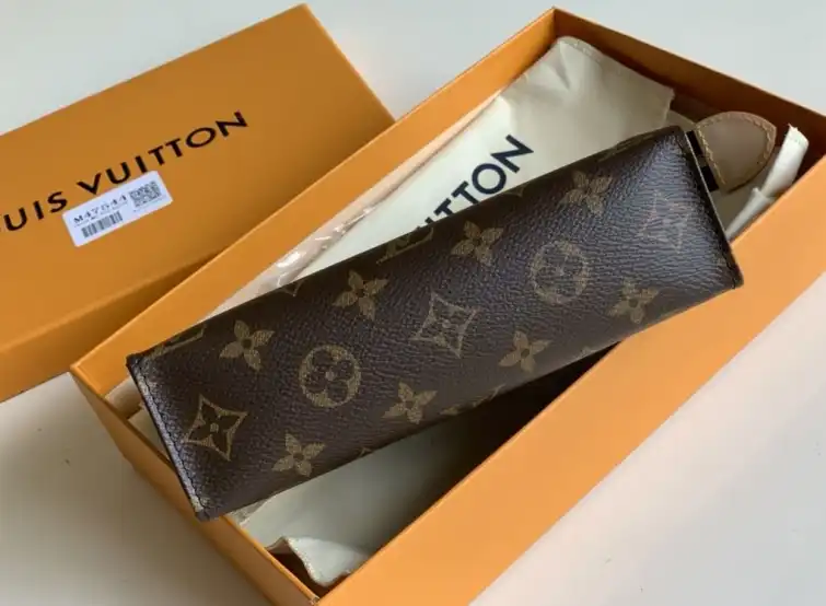 LV Clutch Bags 4206A-5946