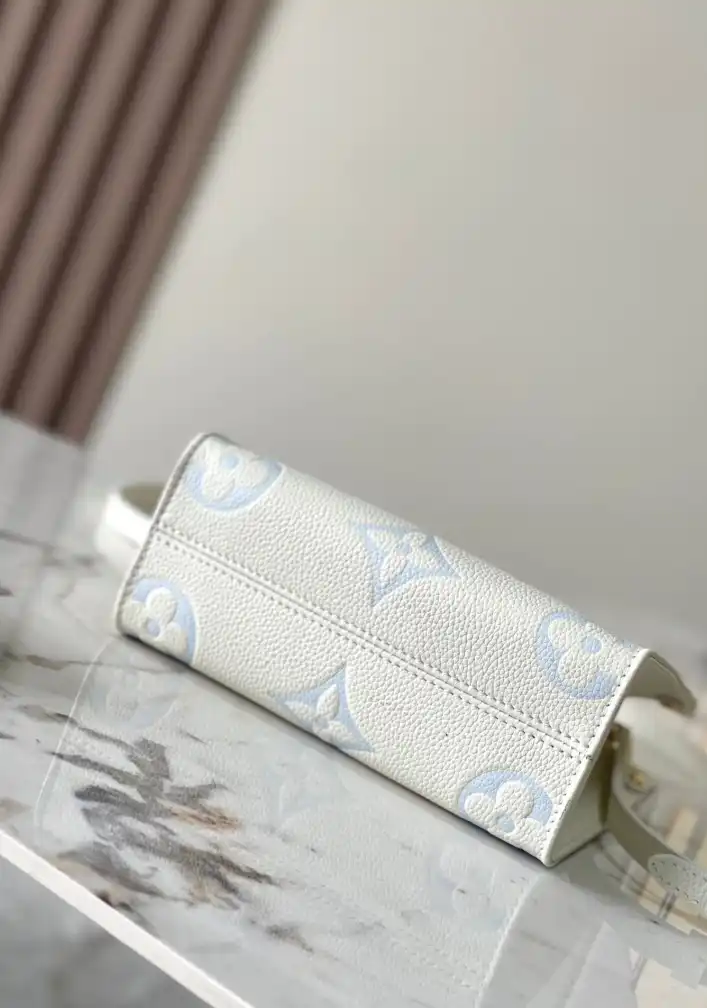 LV Shopping Bags 4206A-5953