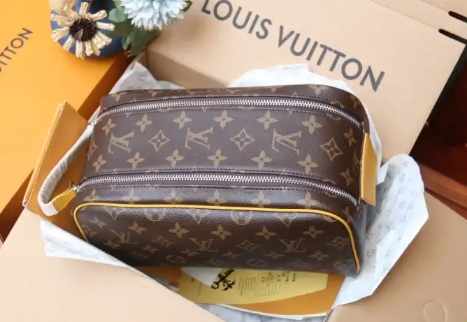 LV Cosmetic Bags 4206A-6281