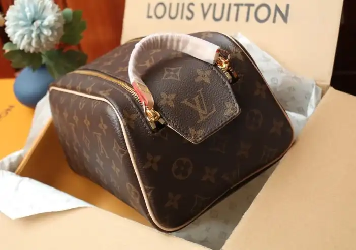 LV Cosmetic Bags 4206A-6283