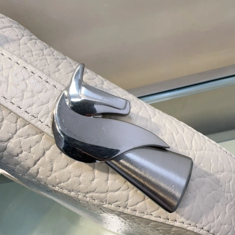Bv*b*rry top handle bags 4211d-0016