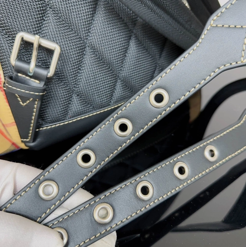 Bv*b*rry backpacks 4211d-0050