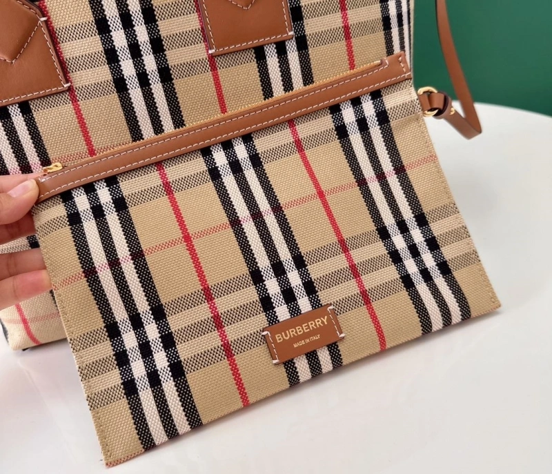 Bv*b*rry shopping bags 4211d-0065