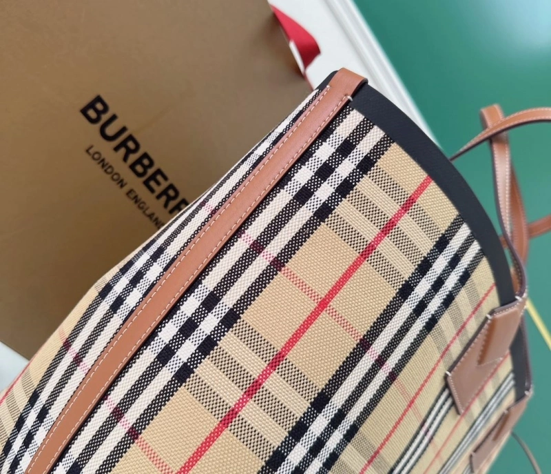 Bv*b*rry shopping bags 4211d-0066