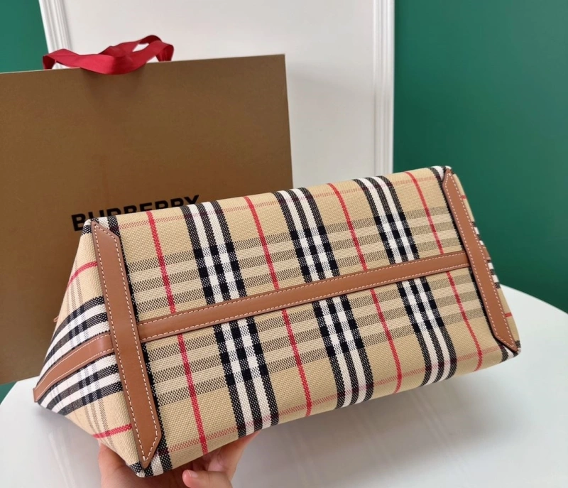 Bv*b*rry shopping bags 4211d-0066