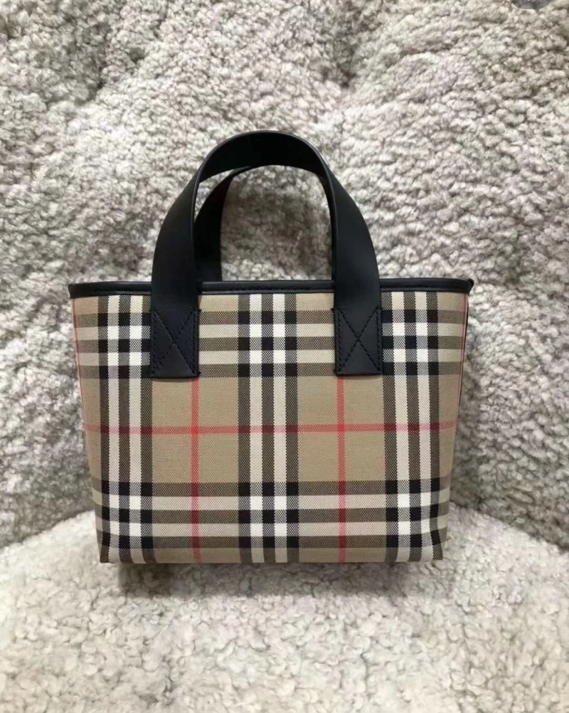 Bv*b*rry shopping bags 4211d-0077