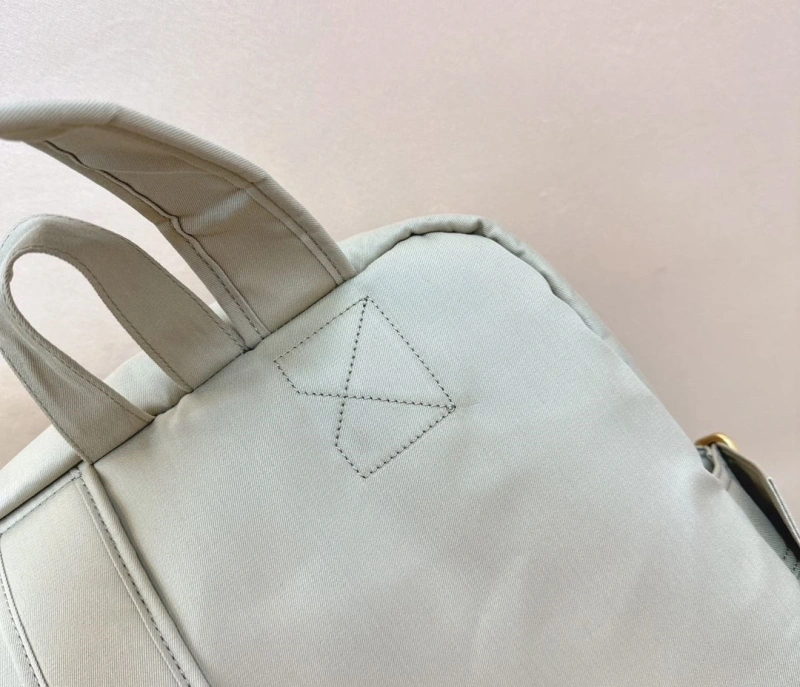 Bv*b*rry backpacks 4211d-0081