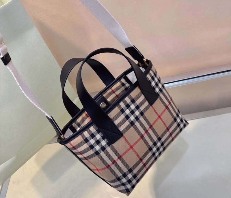 Bv*b*rry shopping bags 4211d-0091