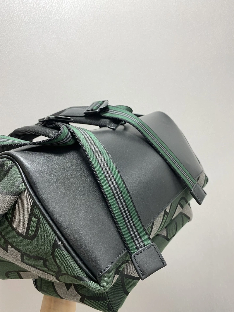 Bv*b*rry backpacks 4211d-0139