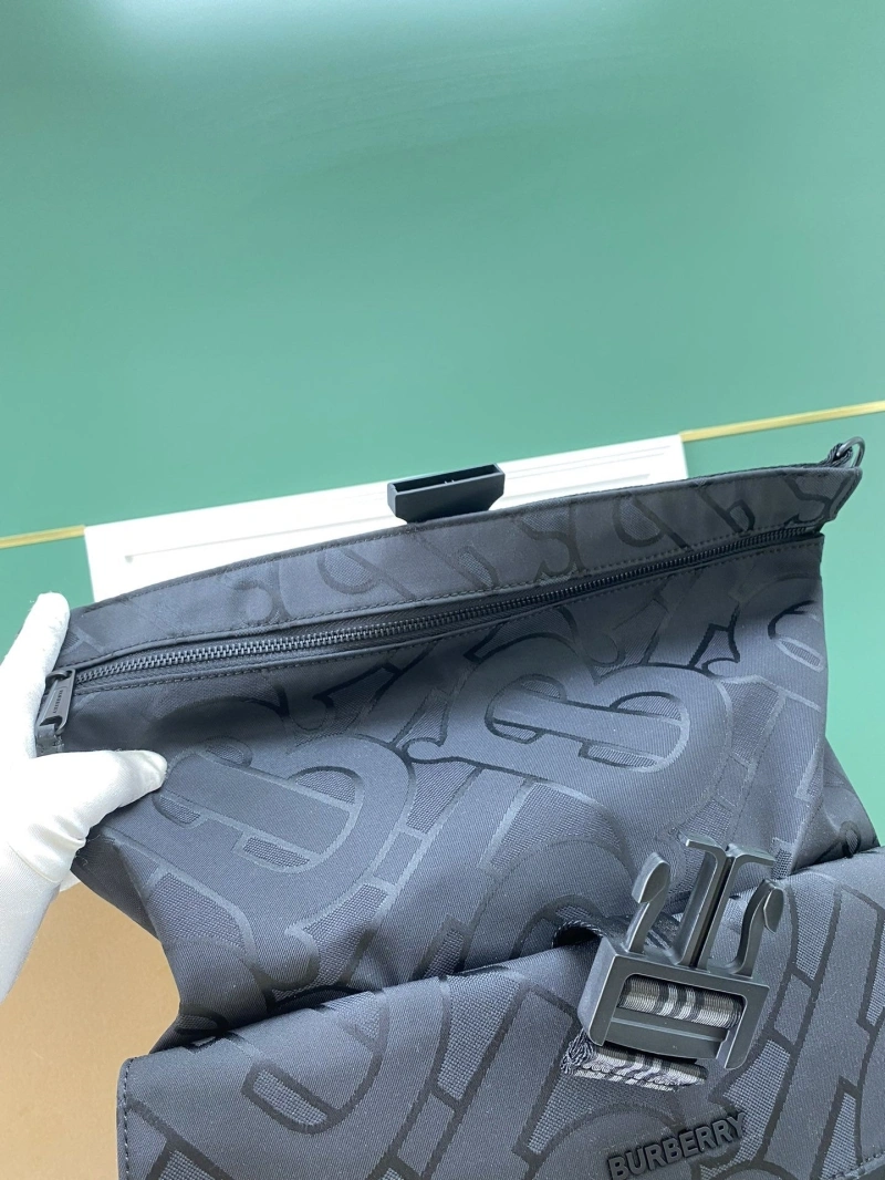 Bv*b*rry backpacks 4211d-0143