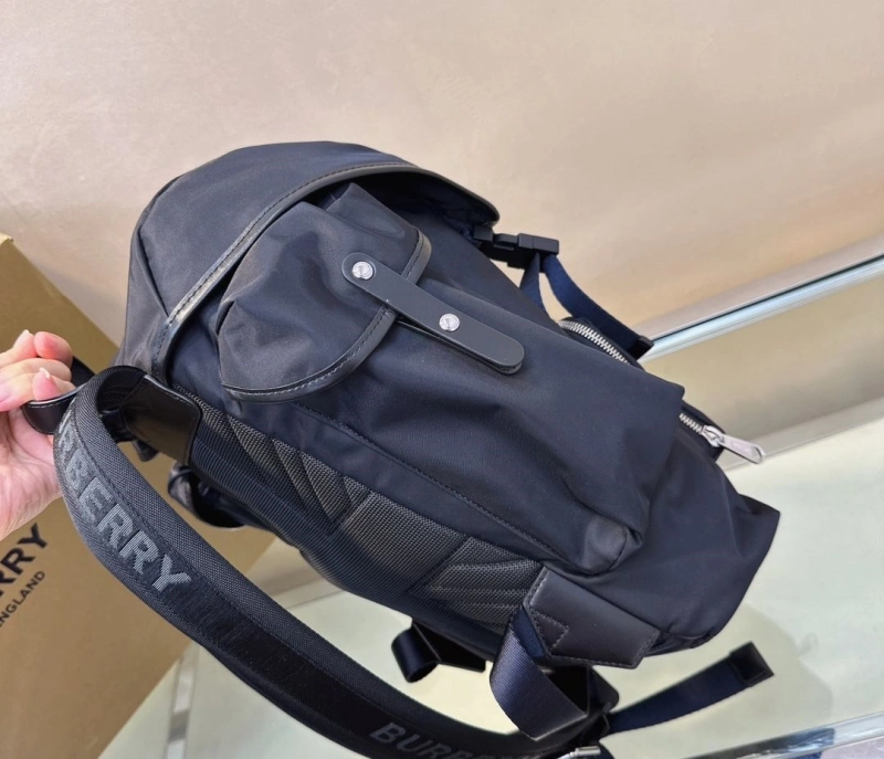 Bv*b*rry backpacks 4211d-0146