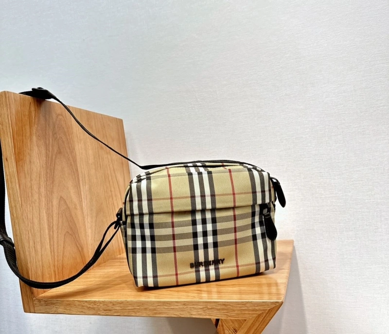 Bv*b*rry satchel bags 4211d-0160