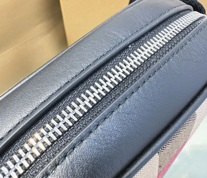 Bv*b*rry satchel bags 4211d-0161