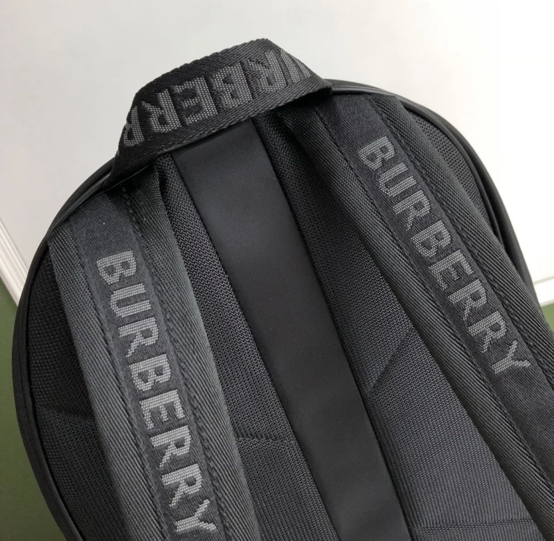 Bv*b*rry backpacks 4211d-0203