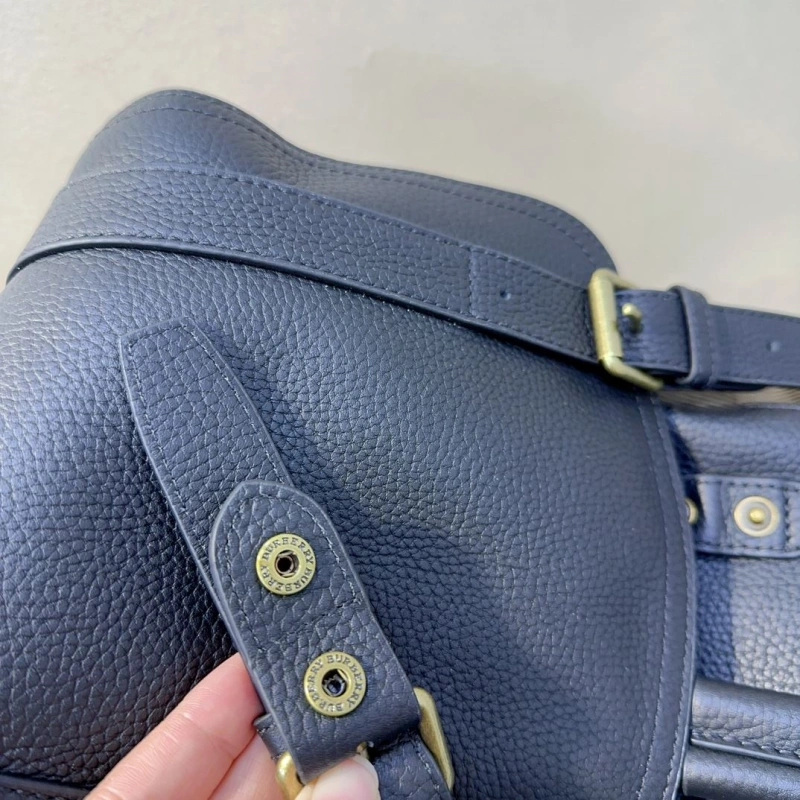 Bv*b*rry backpacks 4211d-0205