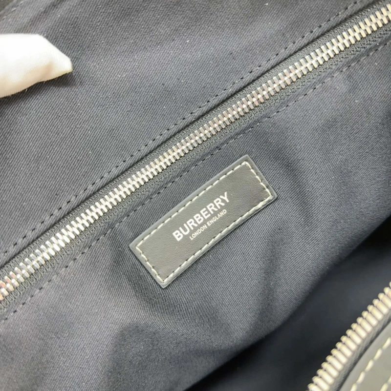 Bv*b*rry speedy bags 4211d-0238