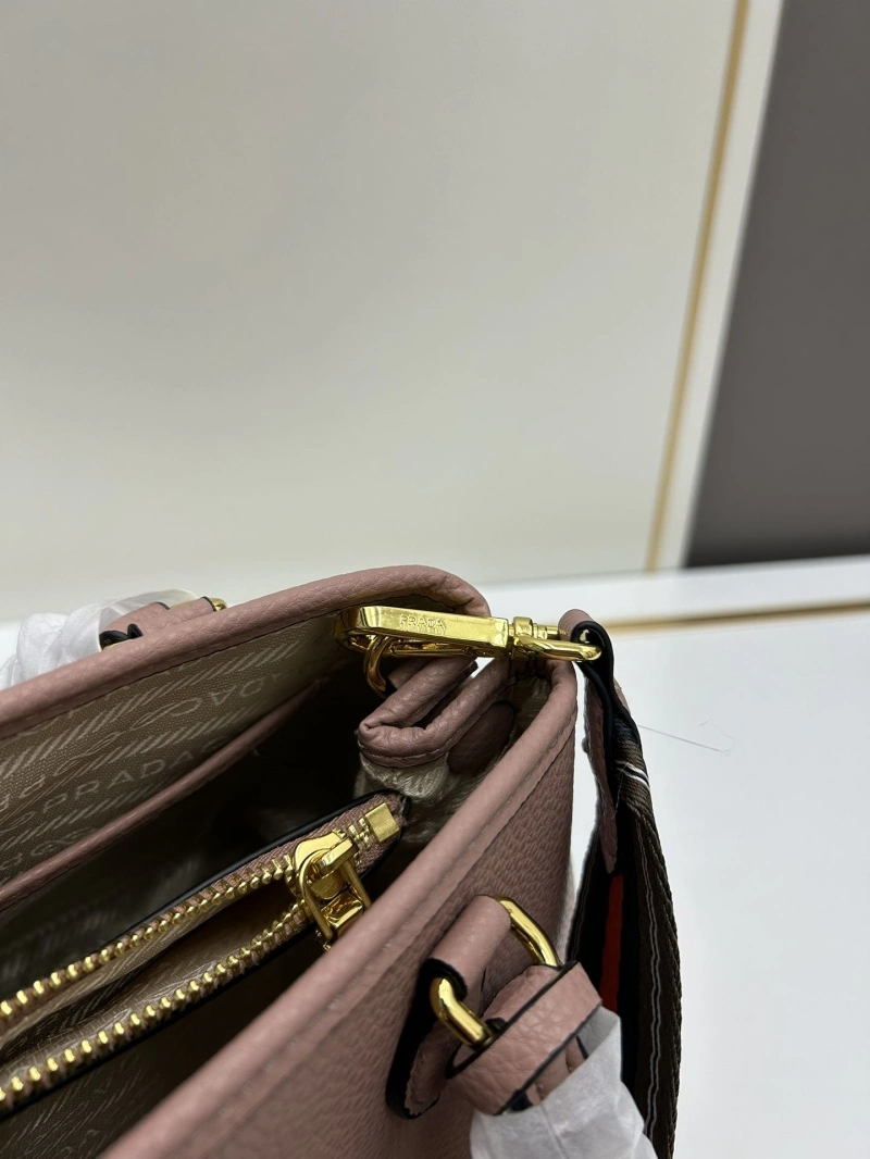 Pra*a satchel bags 4213-0175