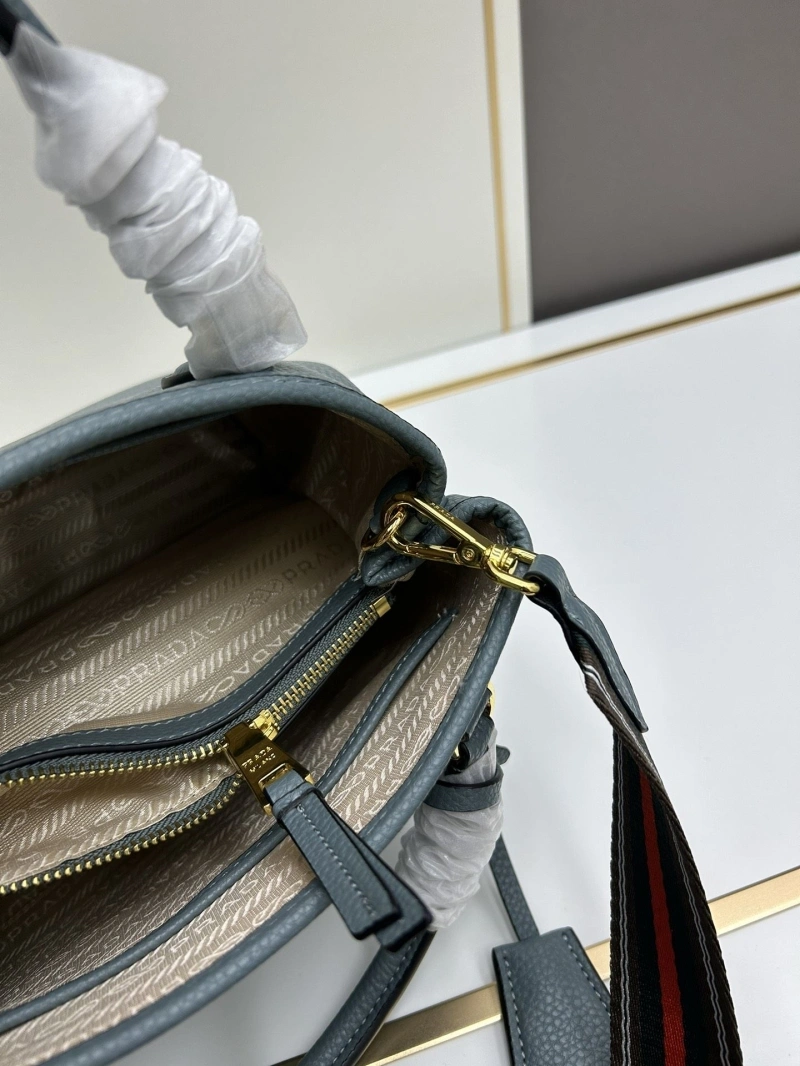 Pra*a satchel bags 4213-0176