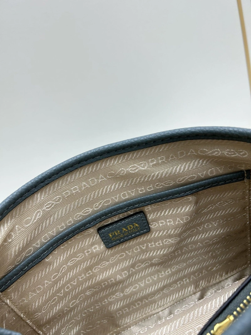 Pra*a satchel bags 4213-0176