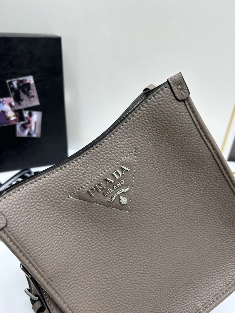 Pra*a satchel bags 4213-0185