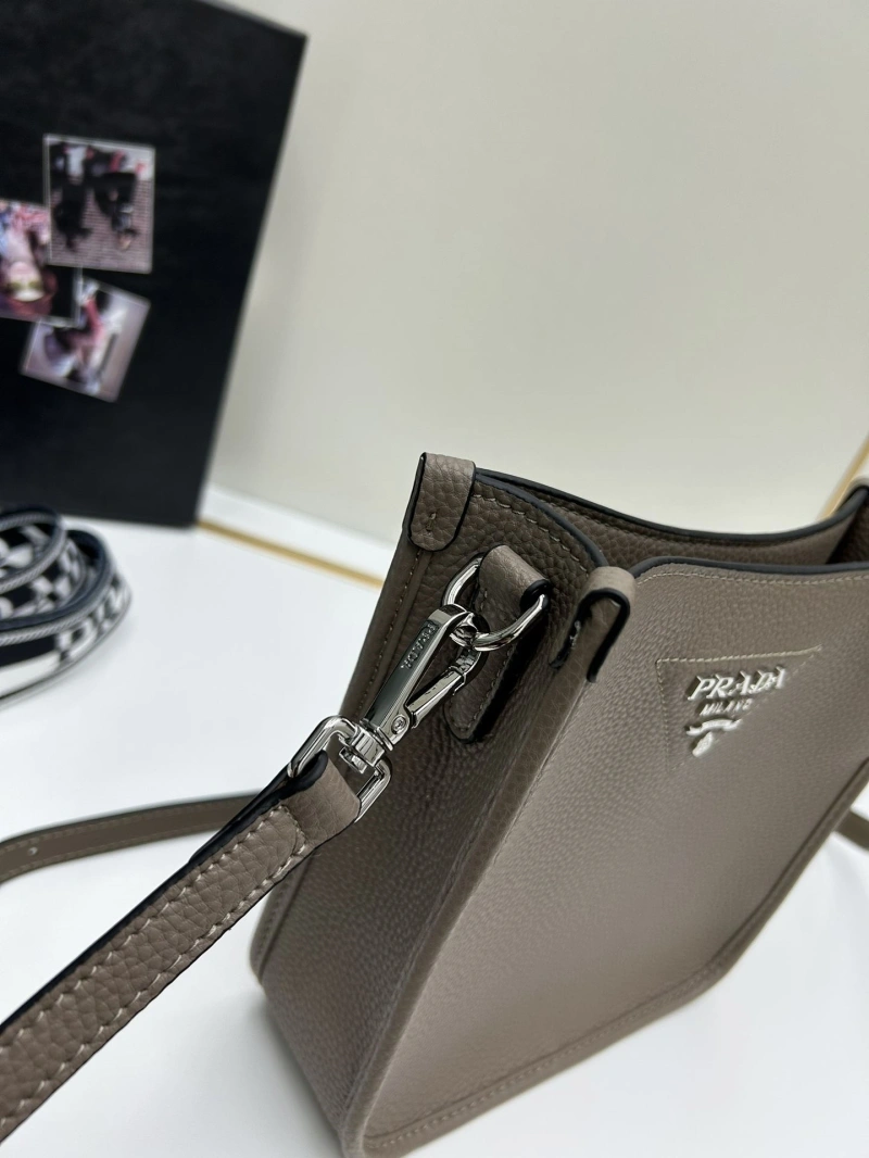 Pra*a satchel bags 4213-0185