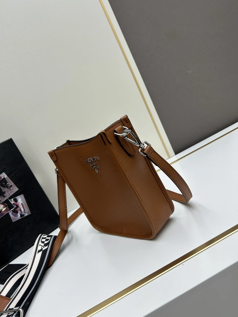 Pra*a satchel bags 4213-0187