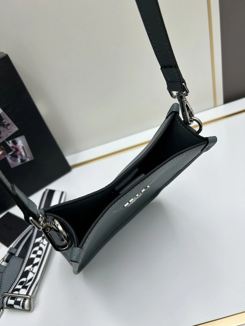 Pra*a satchel bags 4213-0189
