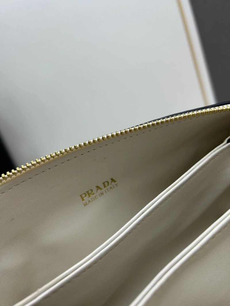 Pra*a satchel bags 4213-0323