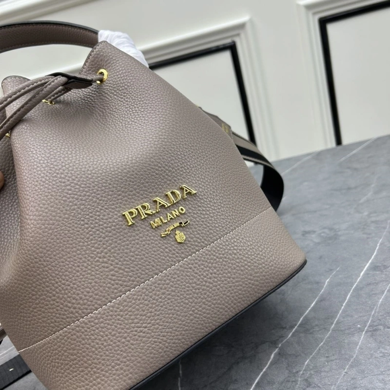 Pra*a satchel bags 4213-0327