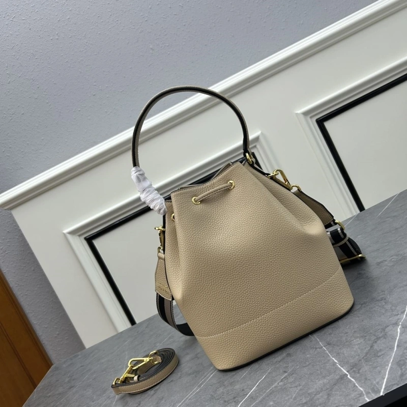 Pra*a satchel bags 4213-0330
