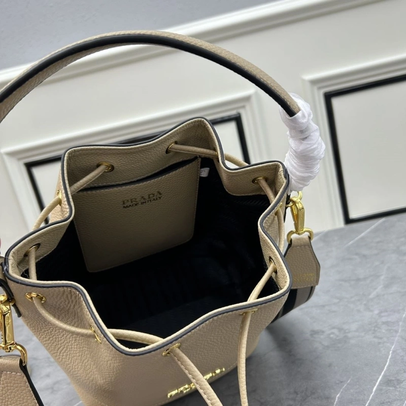 Pra*a satchel bags 4213-0330
