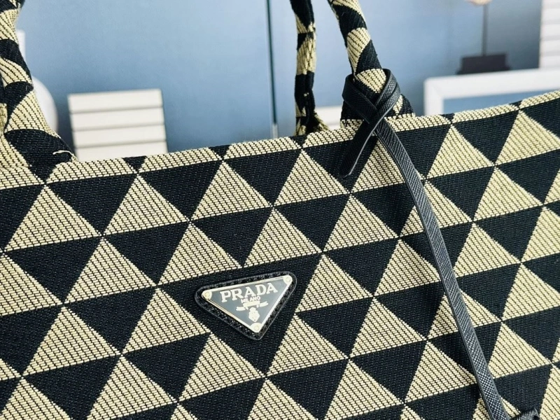 Pra*a shopping bags 4213-0382