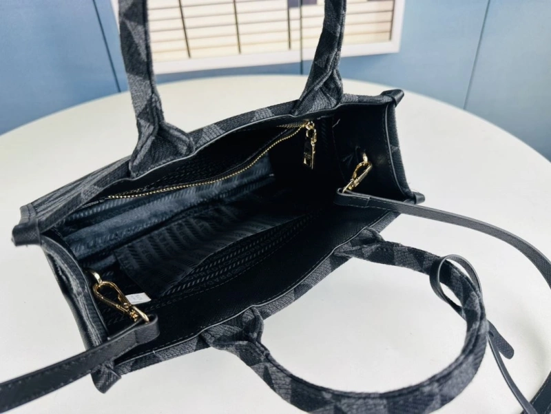 Pra*a shopping bags 4213-0384