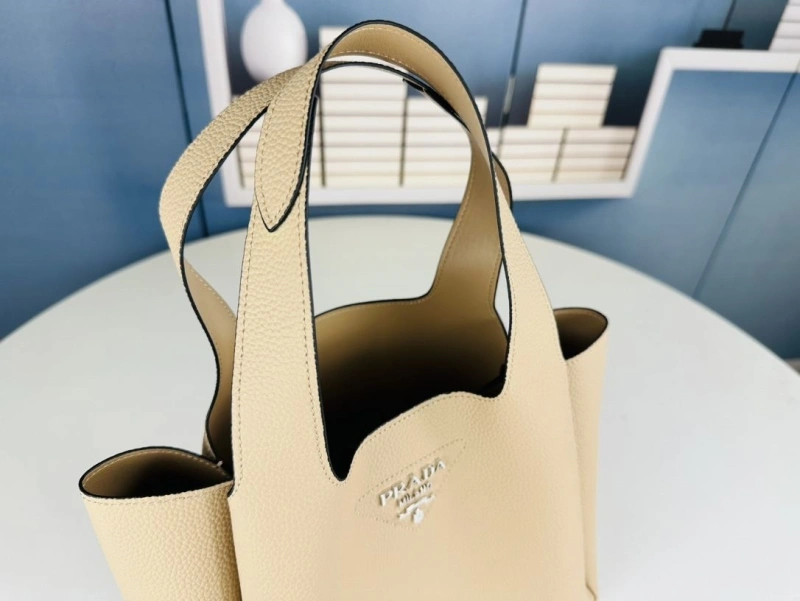 Pra*a shopping bags 4213-0386
