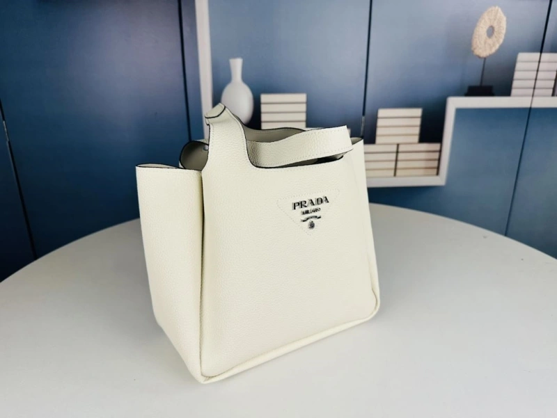 Pra*a shopping bags 4213-0388