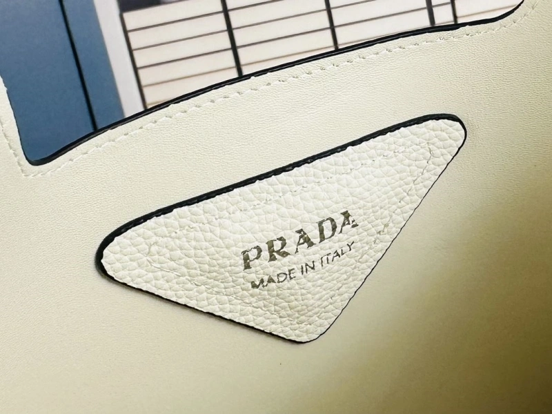Pra*a shopping bags 4213-0388