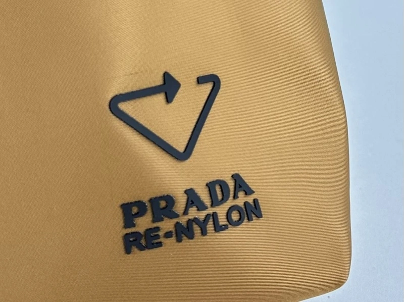 Pra*a shopping bags 4213-0391