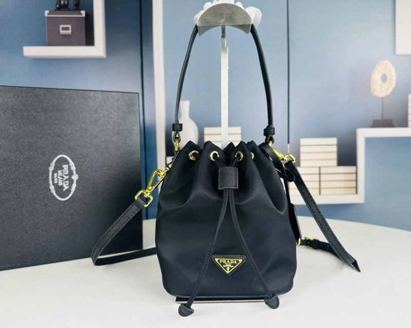 Pra*a bucket bags 4213-0442