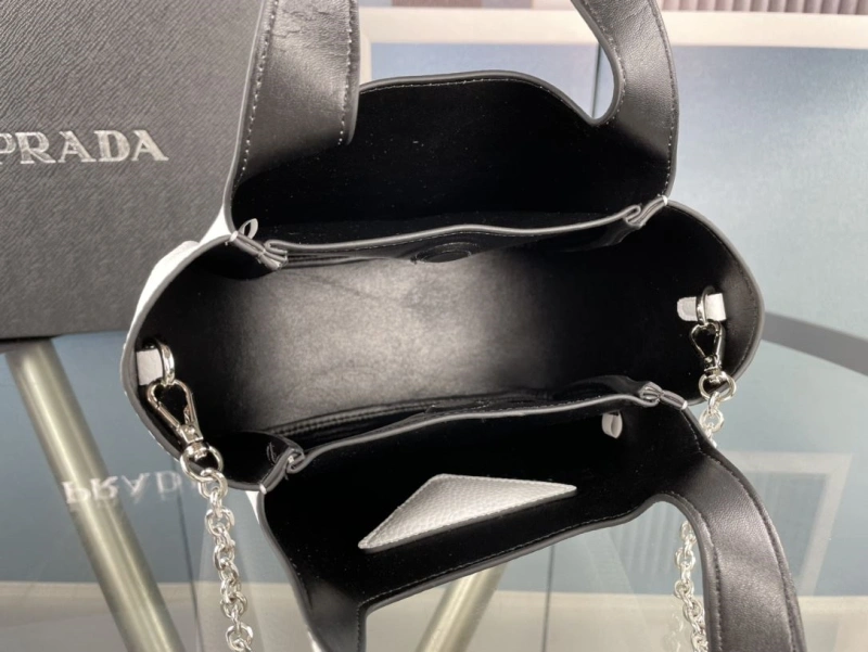 Pra*a top handle bags 4213-0468