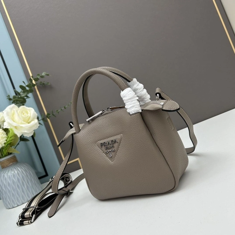 Pra*a top handle bags 4213a-0256