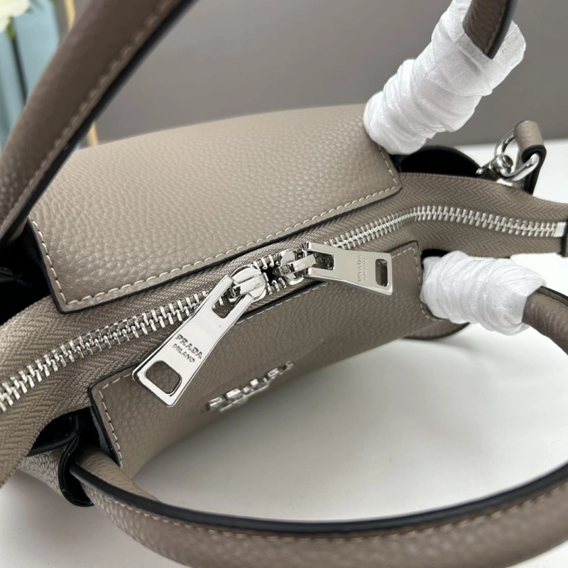 Pra*a top handle bags 4213a-0256