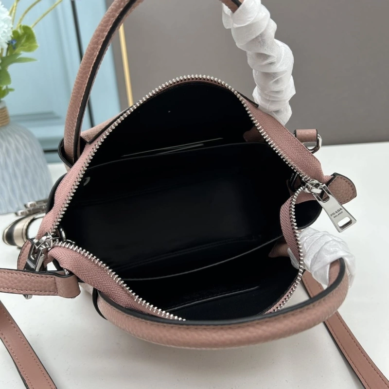 Pra*a top handle bags 4213a-0261